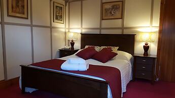 Walnut Tree Hotel