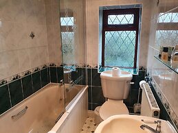 Walnut Tree Hotel