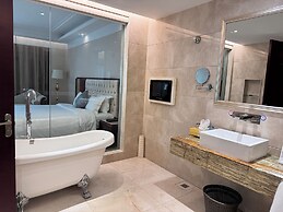 Ramada Shenzhen Baoan