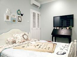 Cottonwood Bed & Breakfast House