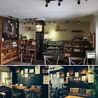 Cottonwood Bed & Breakfast House