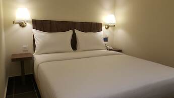 9 Square Hotel - Sri Kembangan