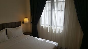 9 Square Hotel - Sri Kembangan