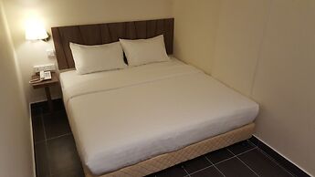 9 Square Hotel - Sri Kembangan