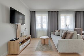 Grand Apartments