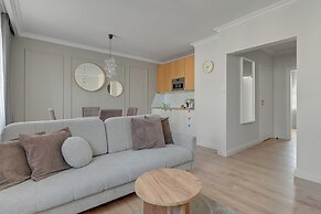 Grand Apartments