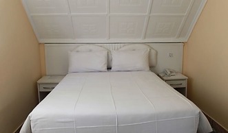 Sunset Junction Lodges & Tours