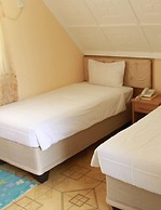 Sunset Junction Lodges & Tours