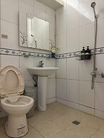 3D Sunflower Embossed B&B