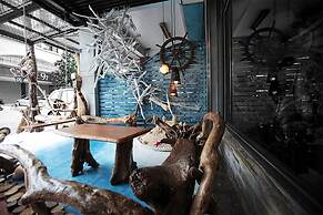 3D Sunflower Embossed B&B