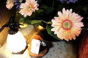 3D Sunflower Embossed B&B