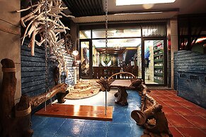 3D Sunflower Embossed B&B