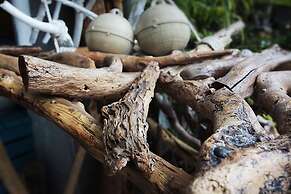 3D Sunflower Embossed B&B