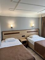 Gold Hotel