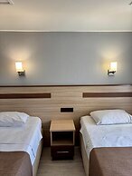 Gold Hotel