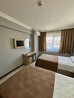 Gold Hotel