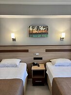 Gold Hotel
