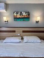 Gold Hotel