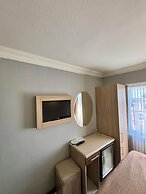 Gold Hotel