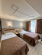 Gold Hotel