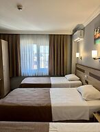 Gold Hotel