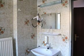 Pension & Cafè Waldschenke