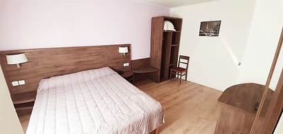 Hôtel des Pyrénées - Nation