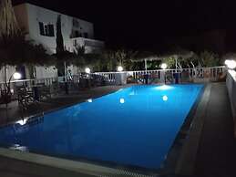 Studios Apartments Kapetanios