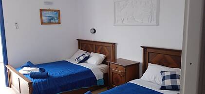 Studios Apartments Kapetanios