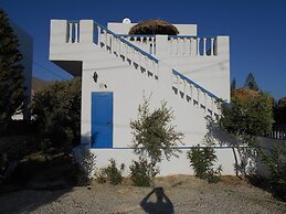 Studios Apartments Kapetanios