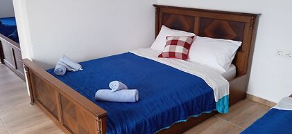 Studios Apartments Kapetanios