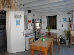 Studios Apartments Kapetanios