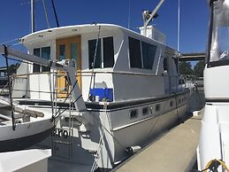 Classic Yacht Rentals at FloraBama