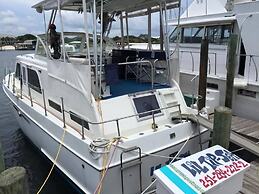 Classic Yacht Rentals at FloraBama