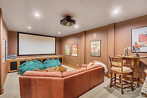 Stein Eriksen Residences