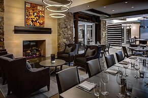 Stein Eriksen Residences