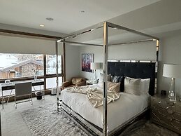 Stein Eriksen Residences