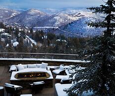 Stein Eriksen Residences