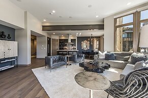 Stein Eriksen Residences