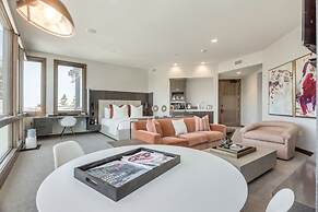 Stein Eriksen Residences