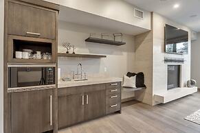 Stein Eriksen Residences