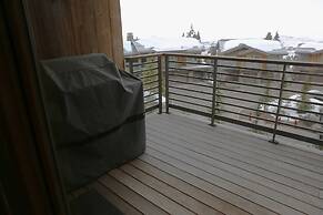 Stein Eriksen Residences