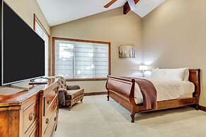 Stein Eriksen Residences