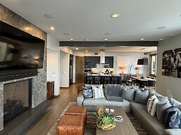 Stein Eriksen Residences