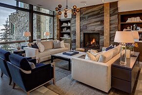 Stein Eriksen Residences