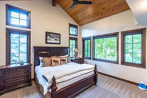 Stein Eriksen Residences