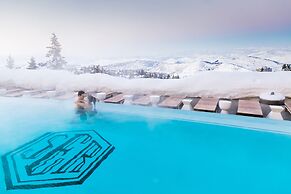 Stein Eriksen Residences