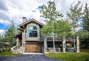 Stein Eriksen Residences