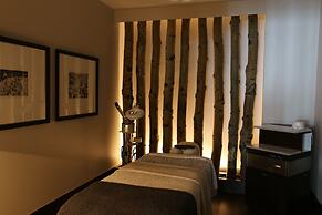 Stein Eriksen Residences