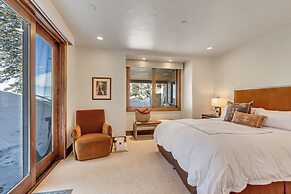 Stein Eriksen Residences